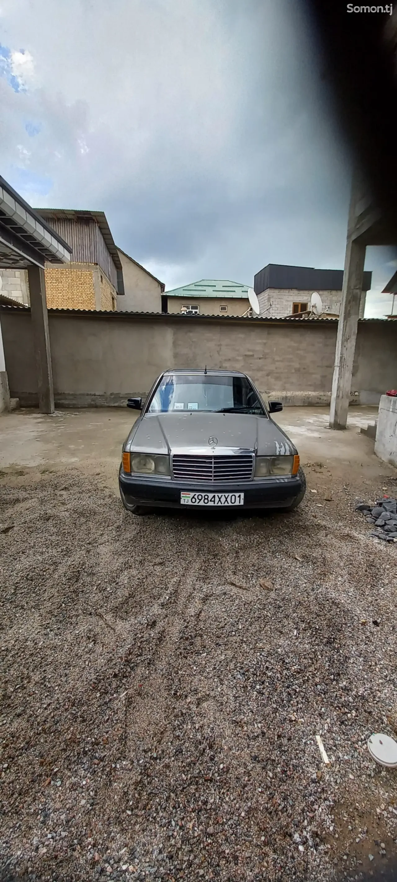 Mercedes-Benz W201 1992 · 2.0 MT