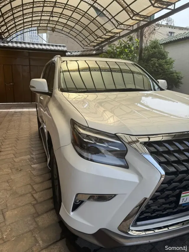 Lexus GX series 2018 · 4.6 AT