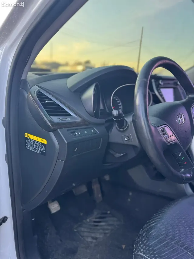 Hyundai Santa Fe 2015 · 2.0 AT