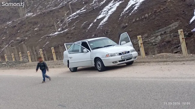 Daewoo Nexia 1996 · 1.6 MT