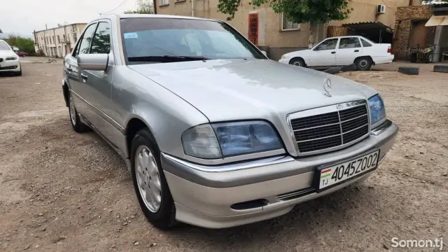 Mercedes-Benz C class 1995 · 1.8 MT