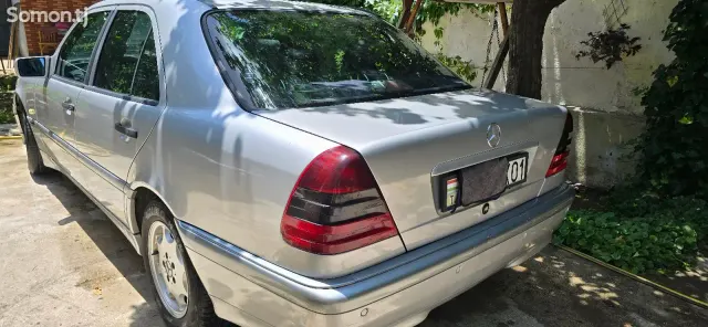 Mercedes-Benz C class 1997 · 2.0 AT