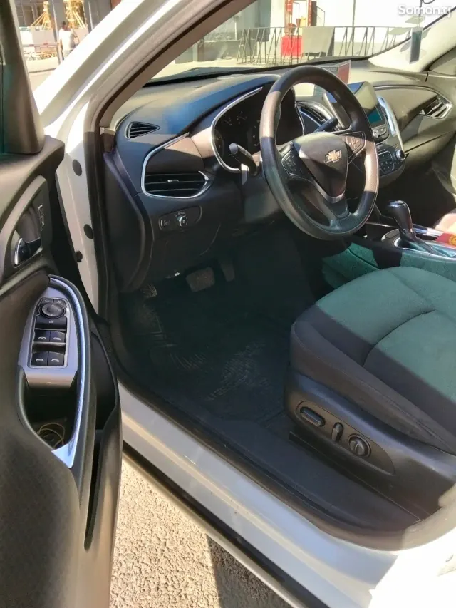Chevrolet Malibu 2019 · 1.8 AT