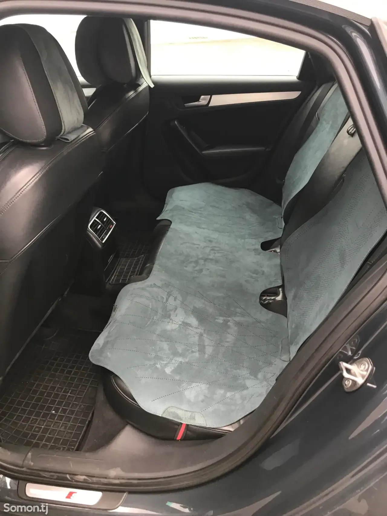 Audi A4 2011 · 2.0 AT