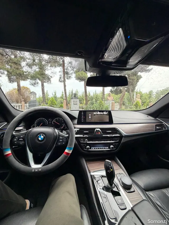 BMW 5 series 2017 · 2.0 AT