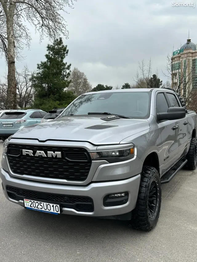 Dodge RAM 2025 · 3.6 AT