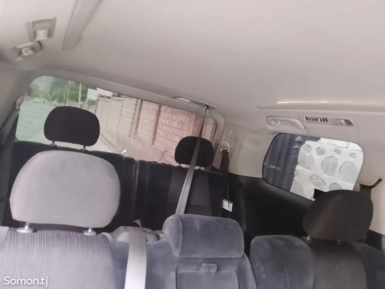 Toyota Vellfire 2008 · 2.4 AT