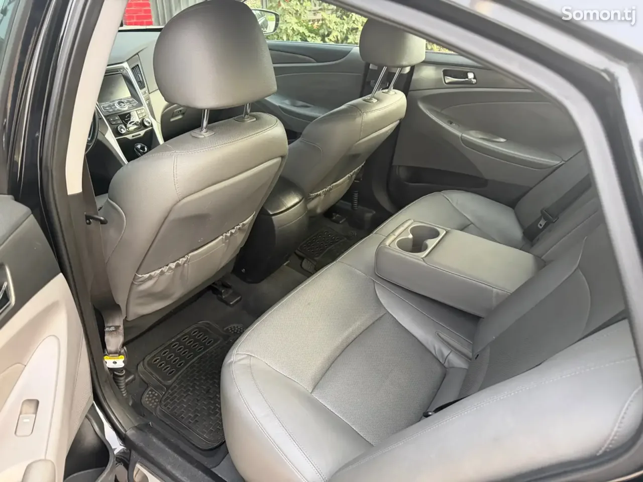 Hyundai Sonata 2014 · 2.4 AT