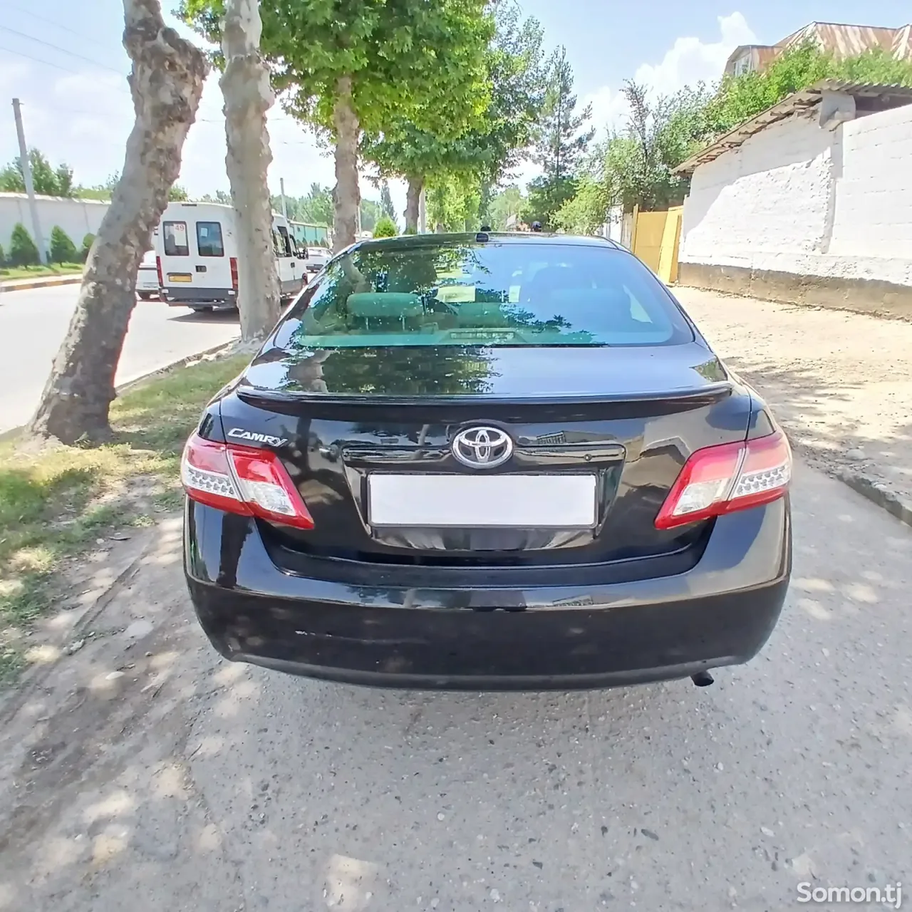 Toyota Camry 2010 · 2.5 MT
