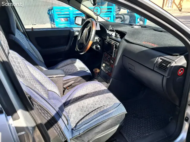 Opel Astra G 2001 · 1.6 AT