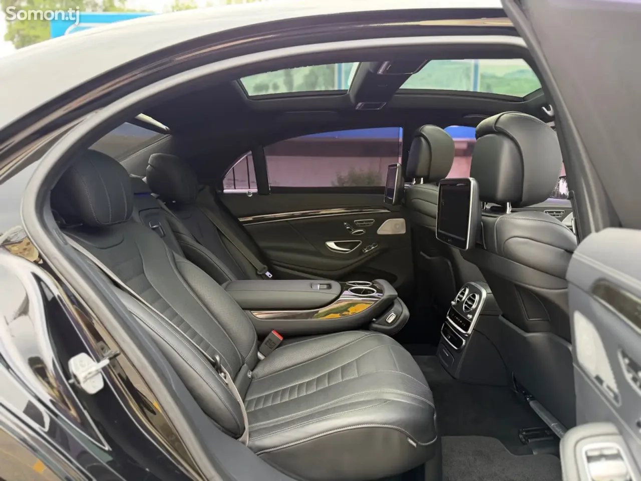 Mercedes-Benz S class 2015 · 4.7 AT