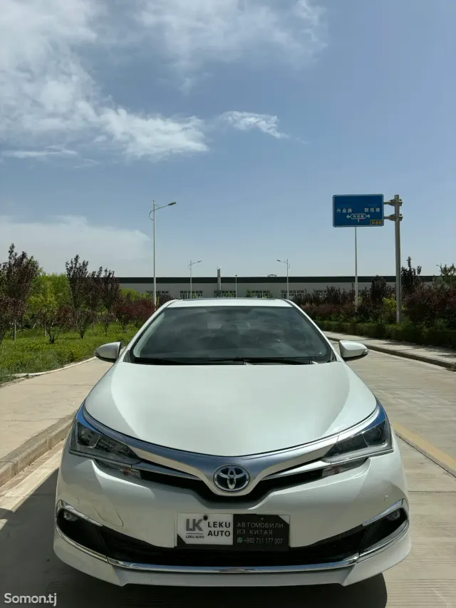 Toyota Corolla 2016 · 1.8 AT