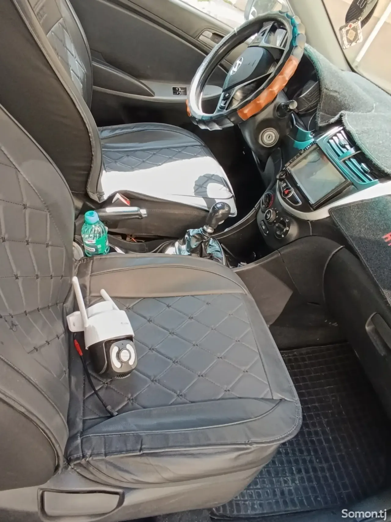 Hyundai Solaris 2015 · 1.4 MT
