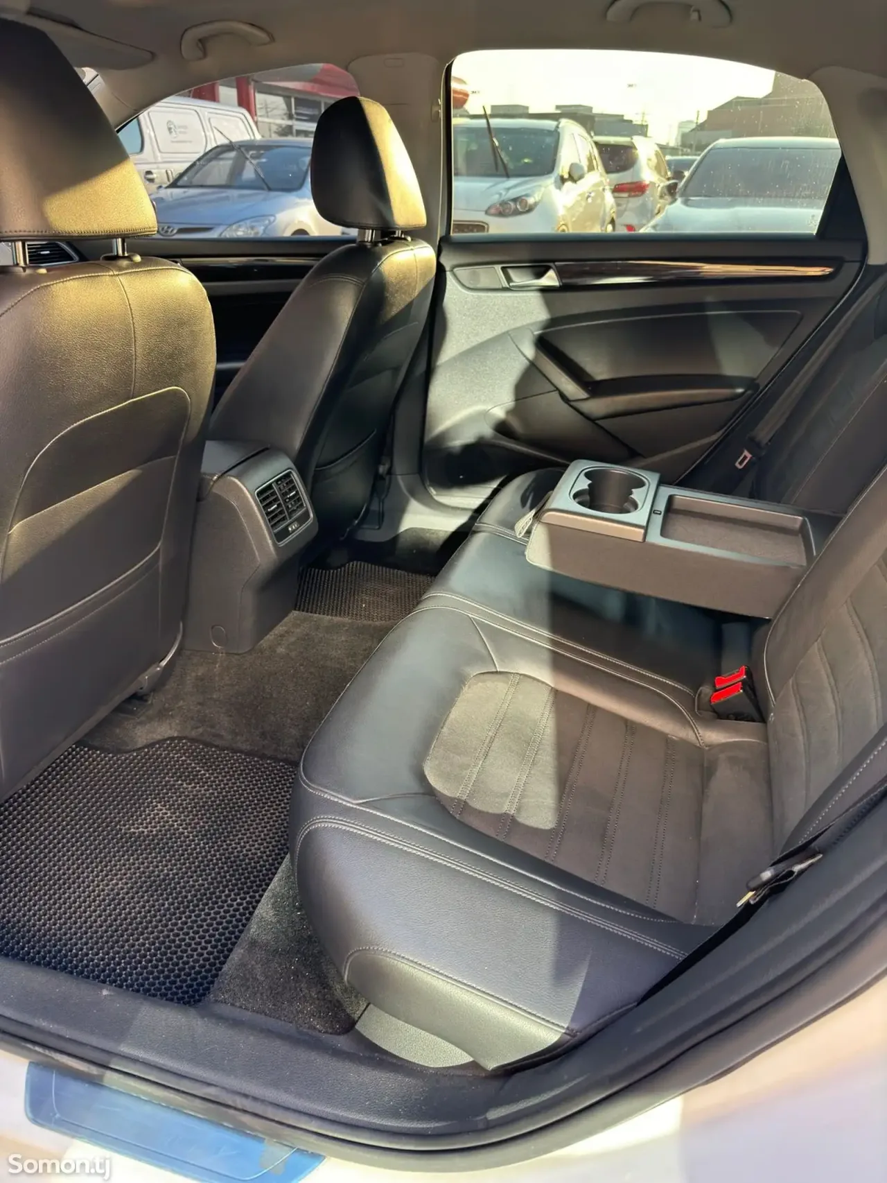 Volkswagen Passat 2014 · 2.0 AT