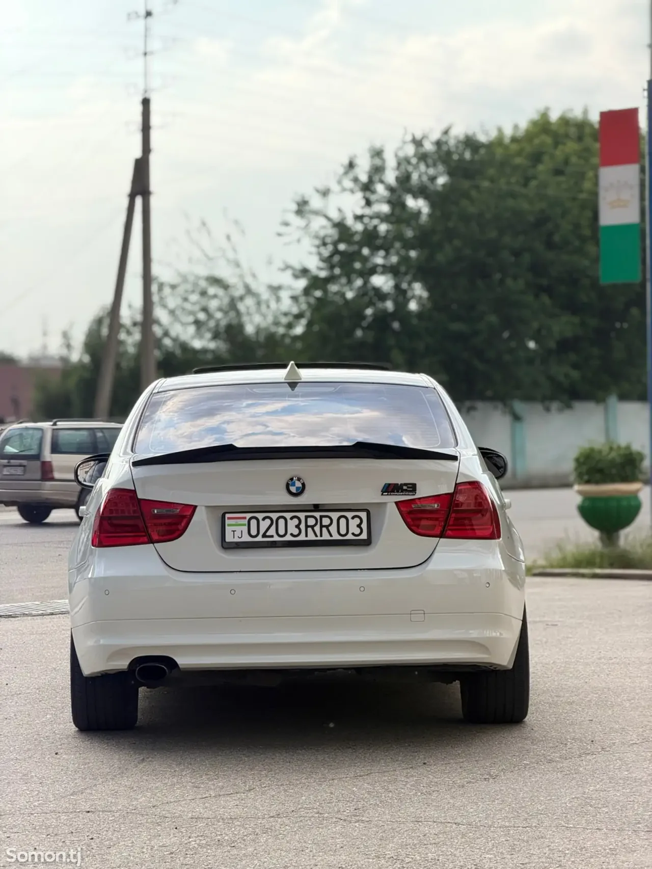 BMW 3 series 2010 · 2.0 AT