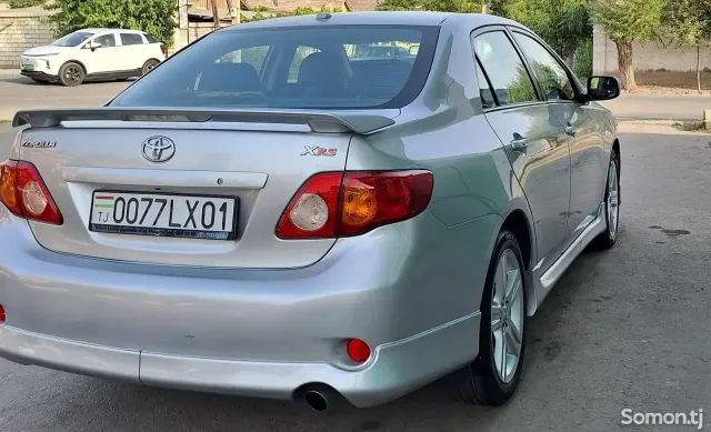 Toyota Corolla 2010 · 2.4 AT