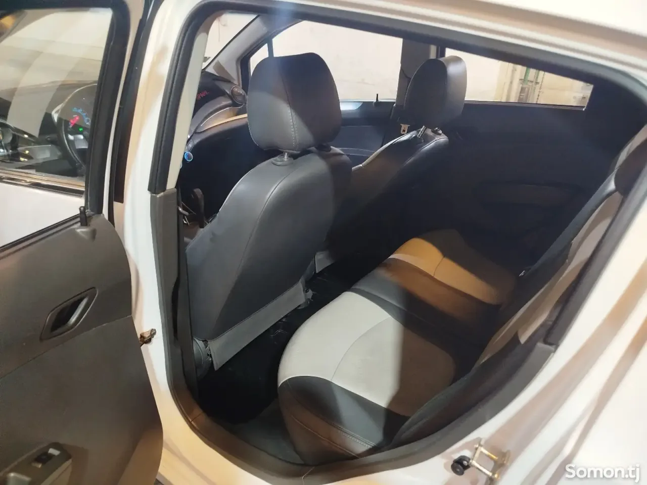 Chevrolet Spark 2014 · 1.3 AT