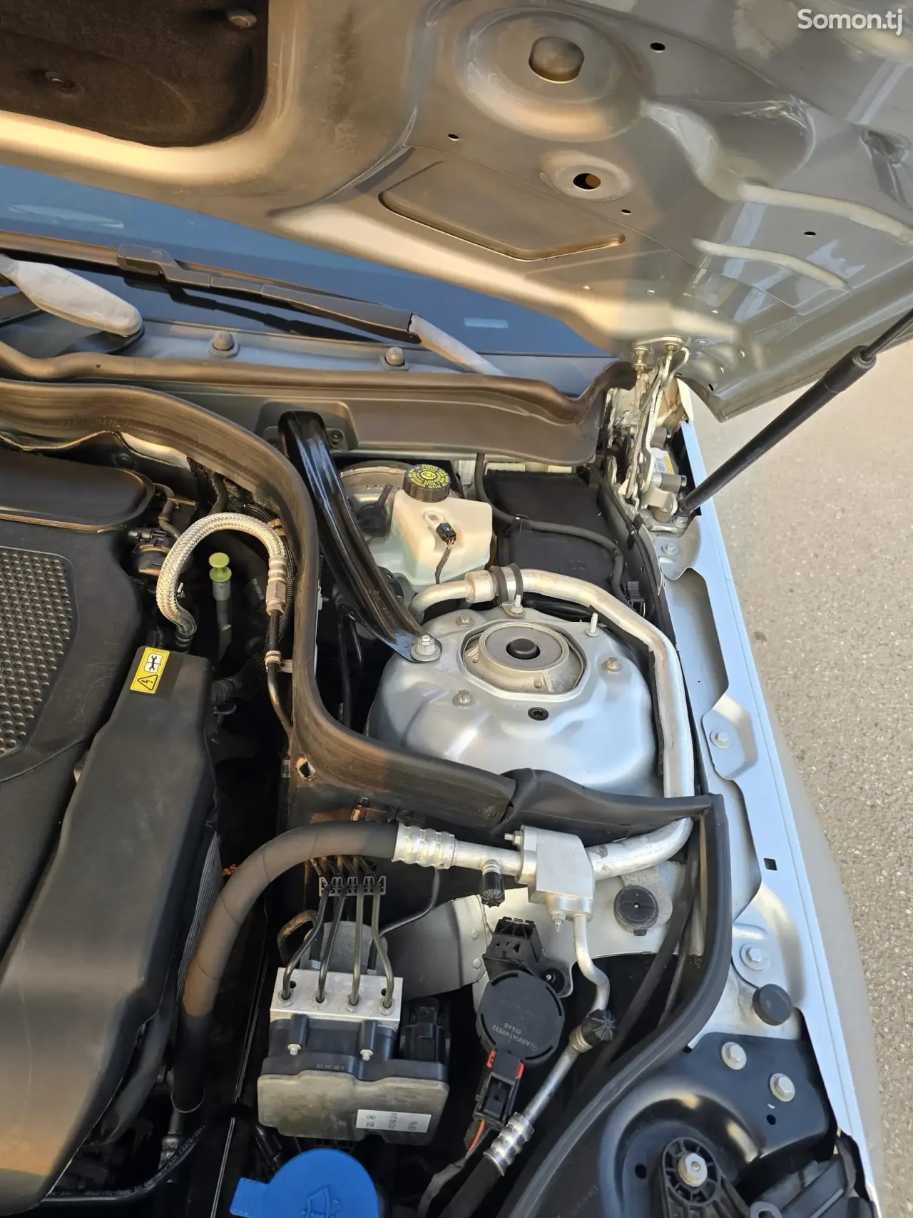 Mercedes-Benz E class 2015 · 2.5 AT