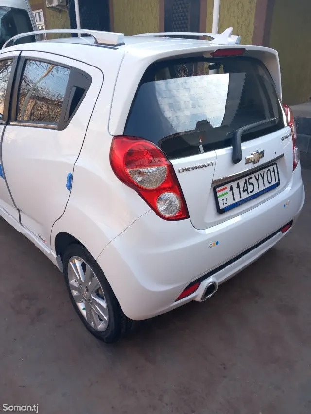 Chevrolet Spark 2014 · 1.3 AT