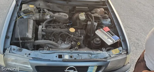 Opel Astra F 1997 · 1.6 MT