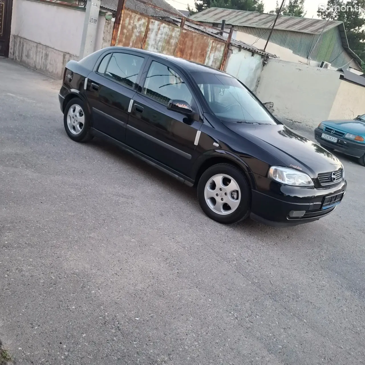 Opel Astra G 1998 · 1.6 MT