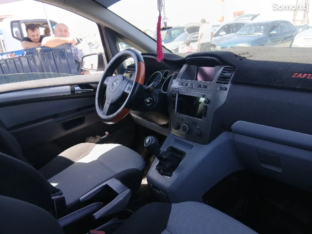 Opel Zafira 2006 · 2.2 MT
