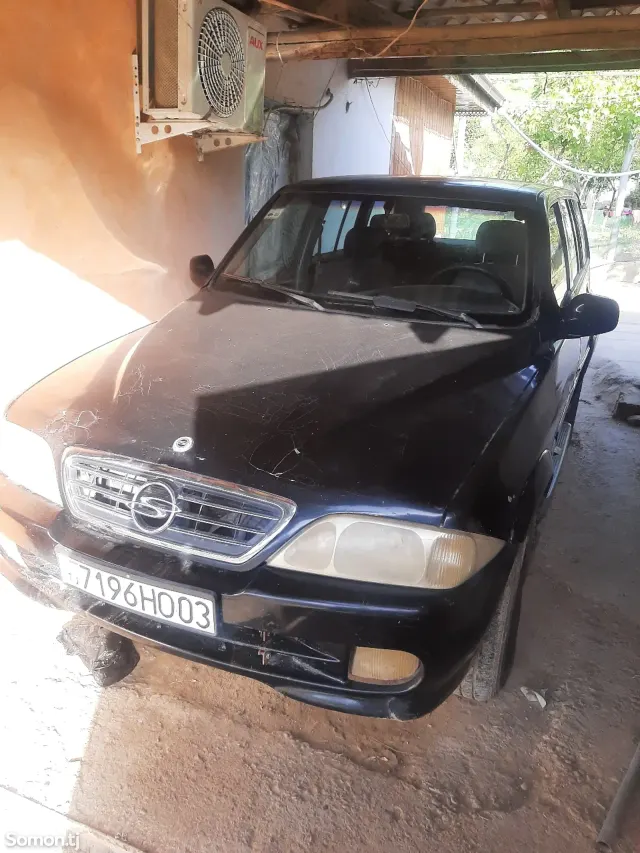 Ssang Yong Musso 1999 · 2.3 MT