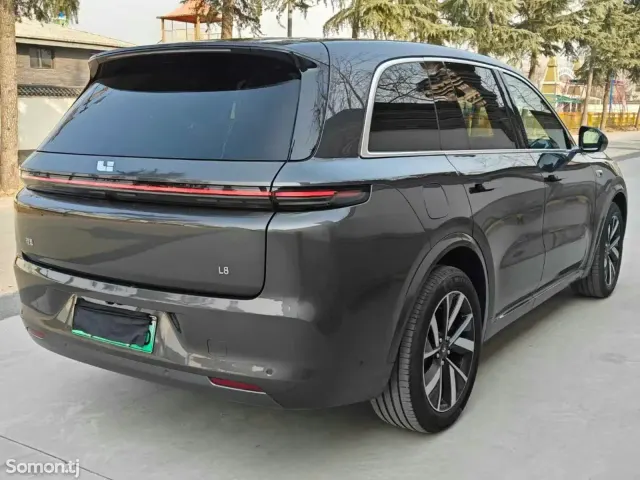 Li Auto (Lixiang) L8 2025 · CVT
