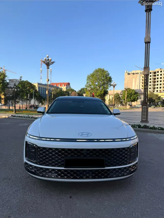 Hyundai Grandeur 2026 · 1.6 AT