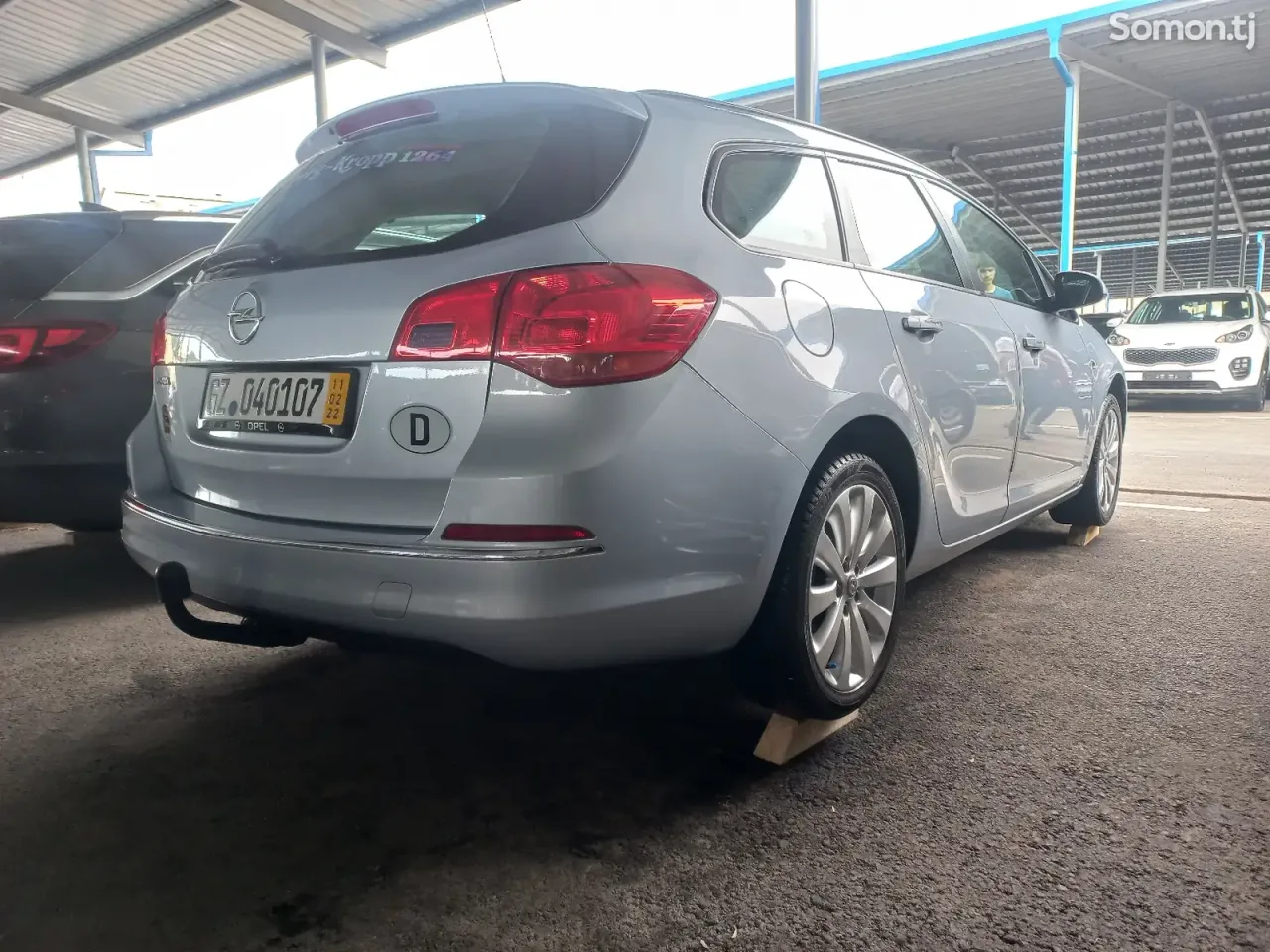 Opel Astra J 2014 · 1.4 MT