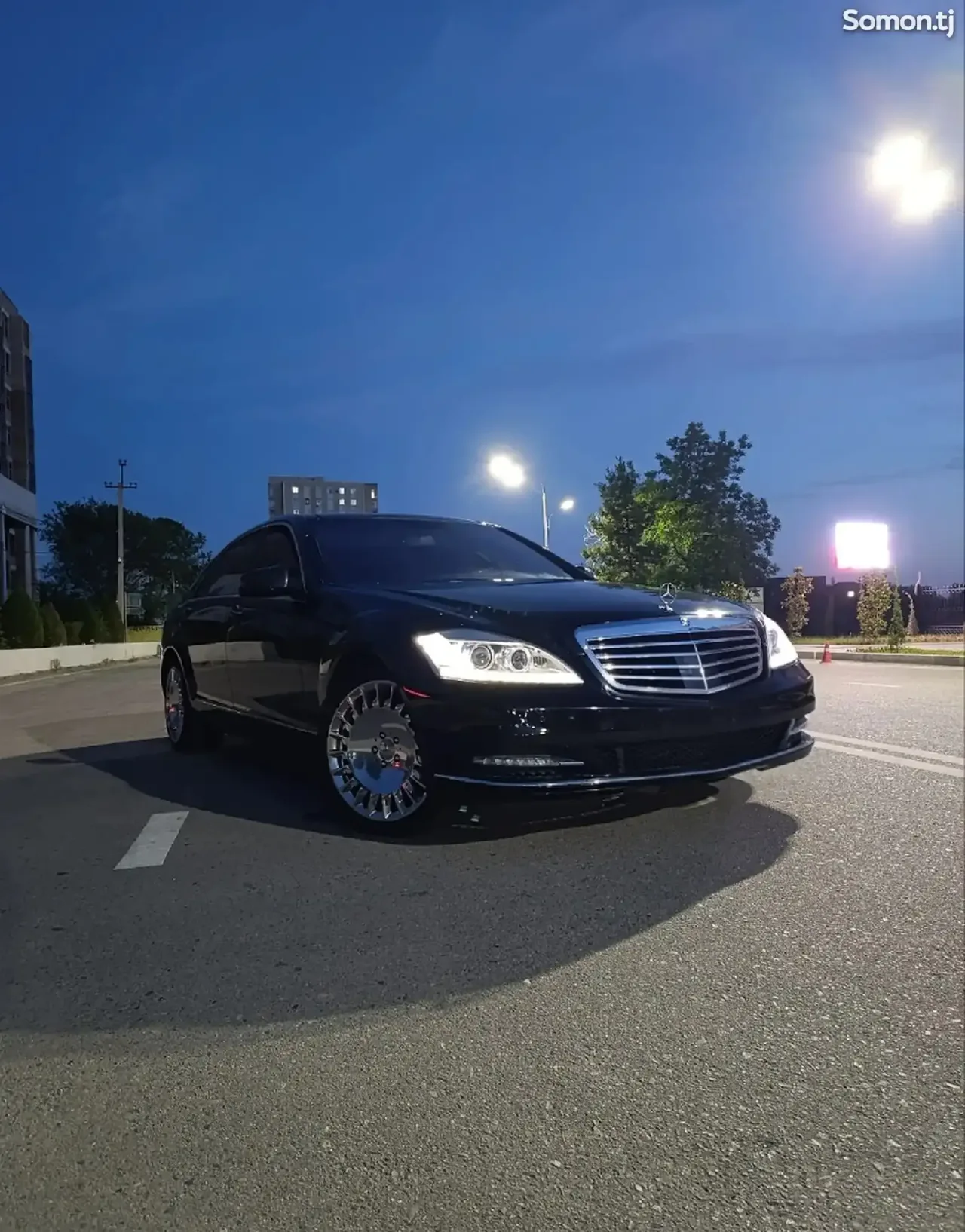 Mercedes-Benz S class 2011 · 3.5 AT