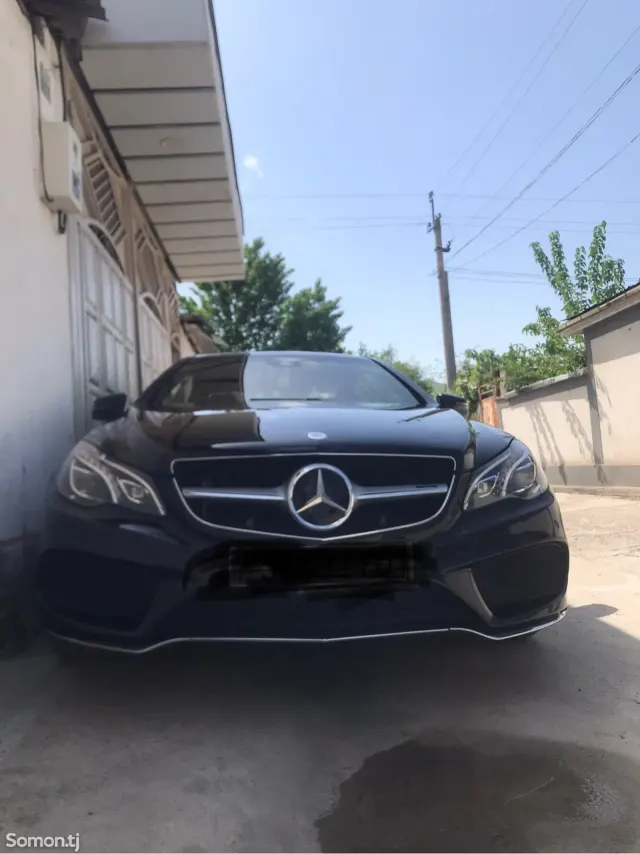 Mercedes-Benz E class 2014 · 3.0 AT