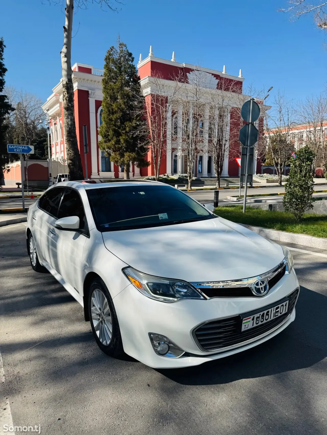 Toyota Avalon 2014 · 2.5 AT