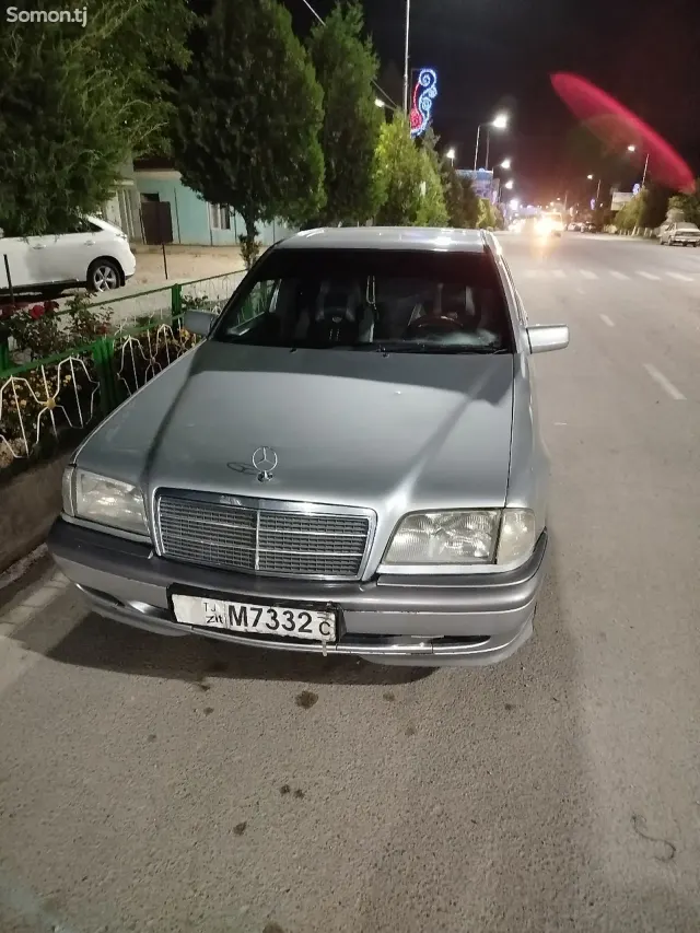 Mercedes-Benz C class 1995 · 1.8 MT