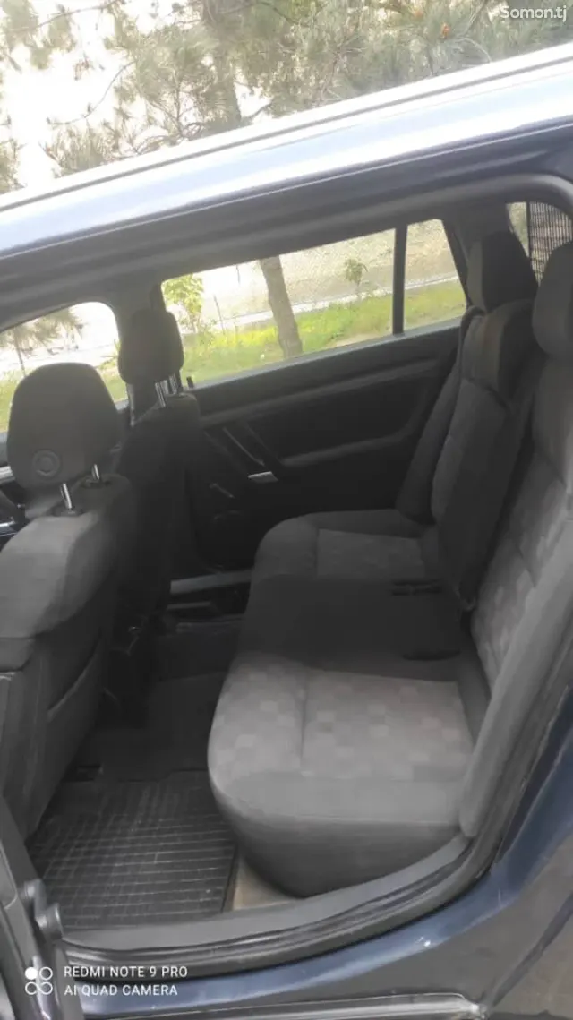 Opel Vectra C 2006 · 1.9 MT