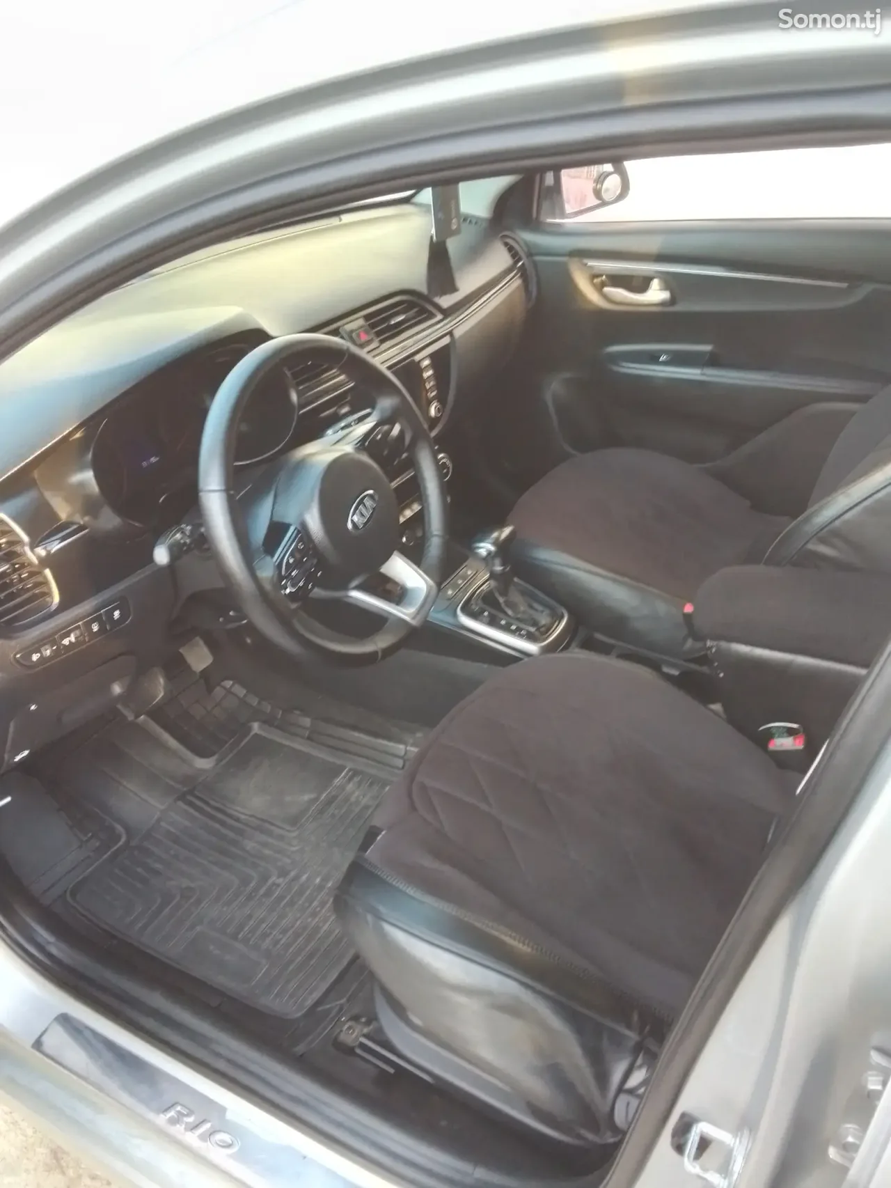 Kia Rio 2018 · 1.6 AT