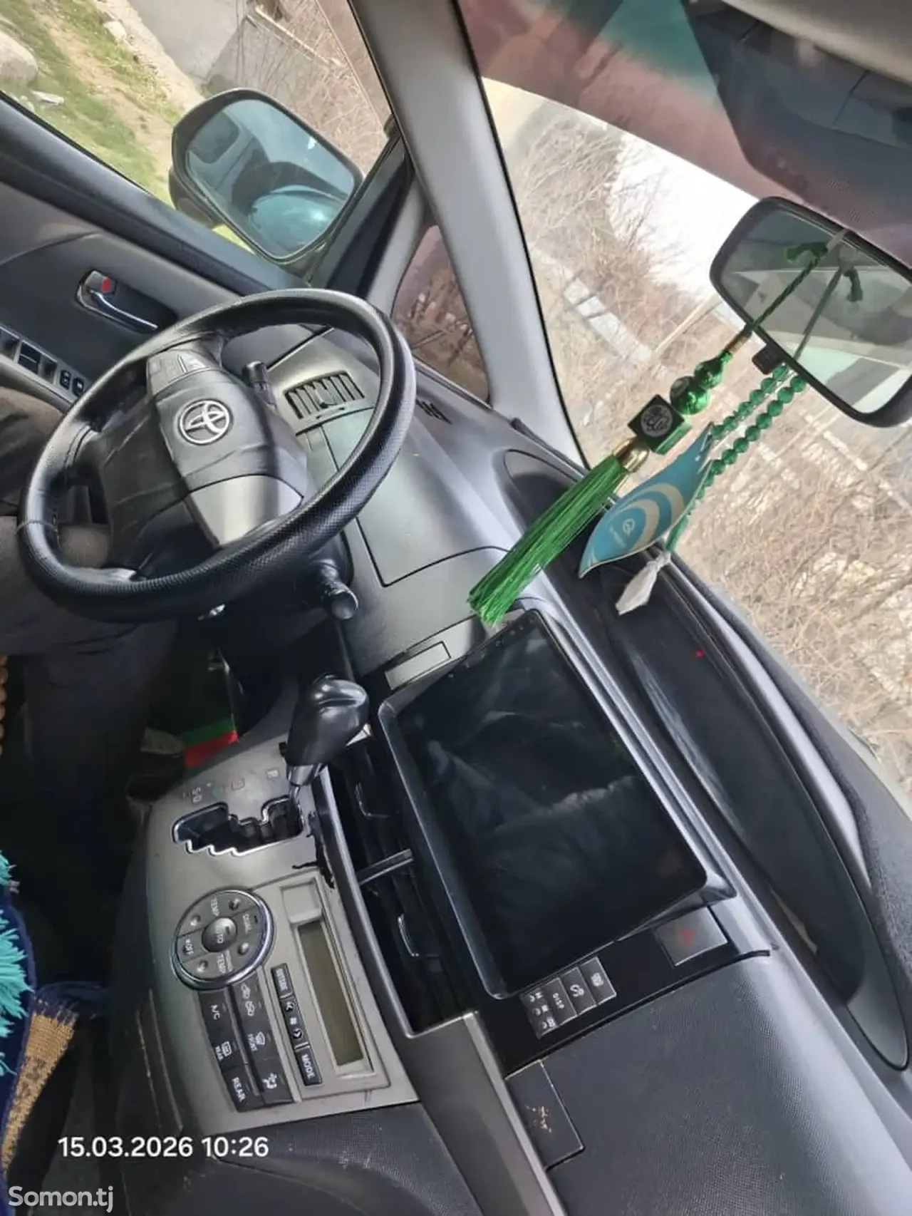 Toyota Estima 2010 · 2.4 AT
