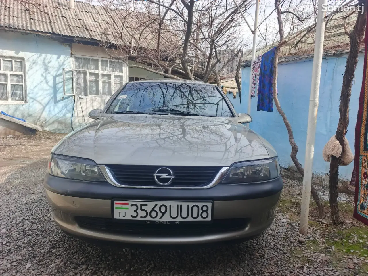 Opel Vectra B 1996 · 1.6 MT