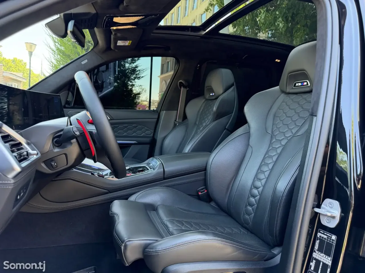 BMW X5 M 2025 · 4.4 AMT