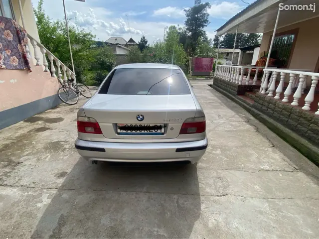 BMW 5 series 2000 · 2.8 MT