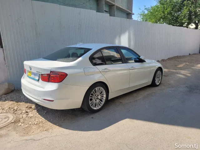 BMW 3 series 2012 · 2.0 AT