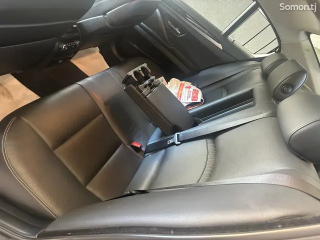 BMW 5 series 2016 · 2.0 AT