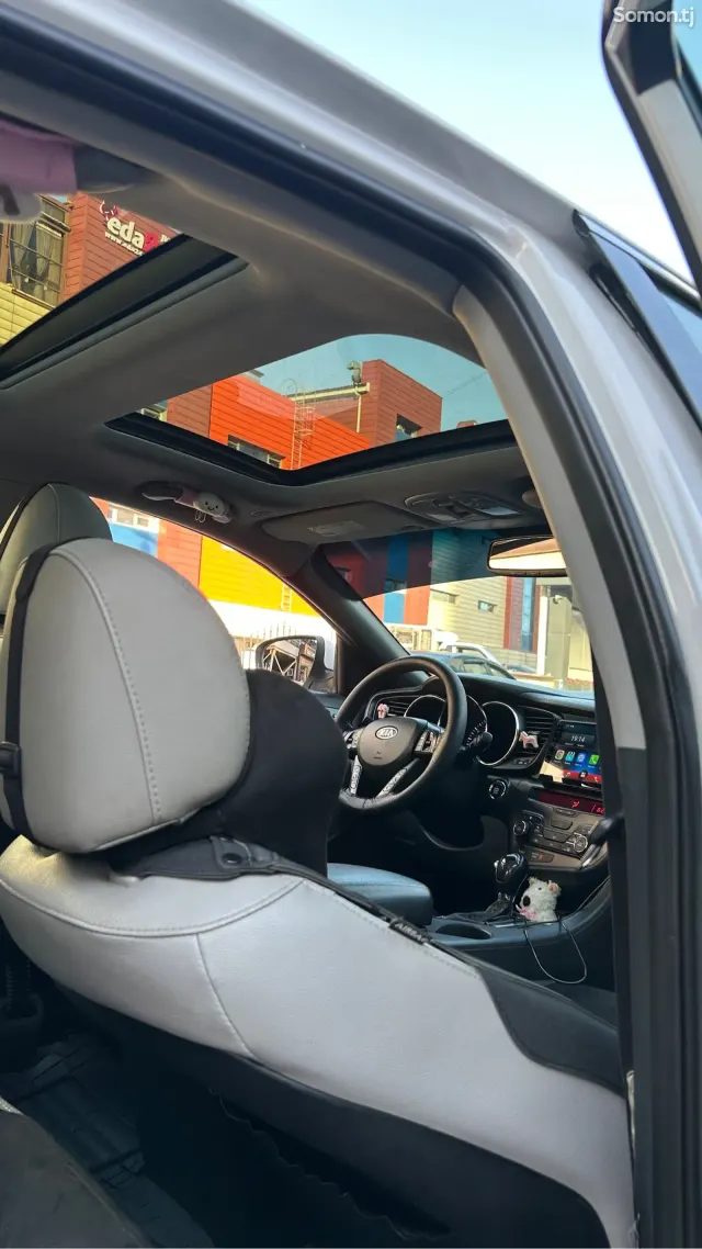 Kia K5 2012 · 2.4 AT