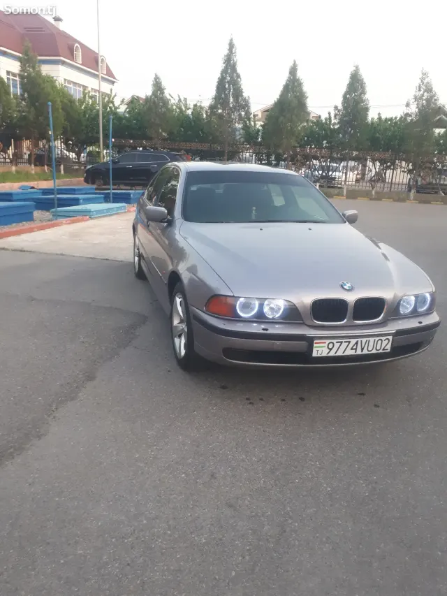 BMW 5 series 1998 · 2.5 AT