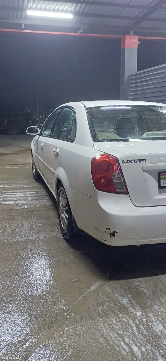 Daewoo Lacetti 2006 · 1.6 AT