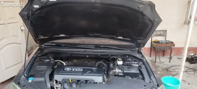 Toyota Avensis 2008 · 1.8 MT