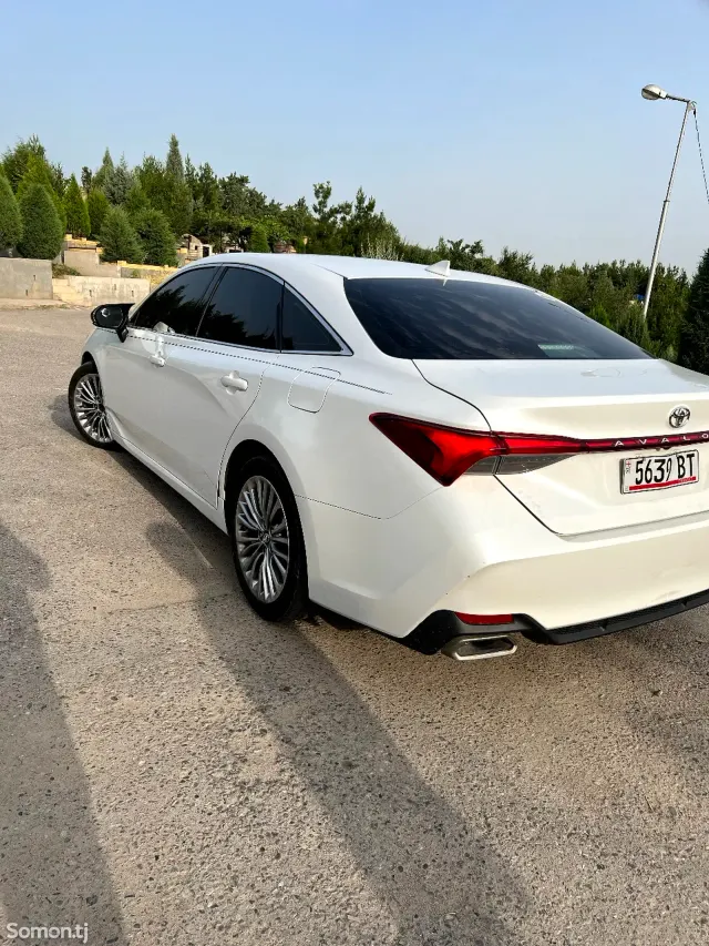 Toyota Avalon 2019 · 3.5 AT