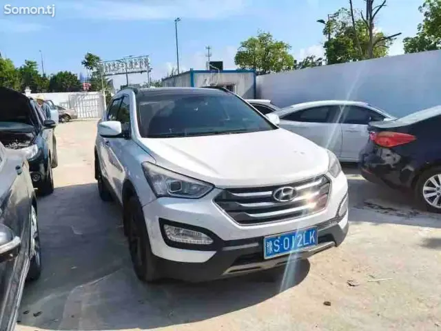 Hyundai Santa Fe 2014 · 2.4 AT