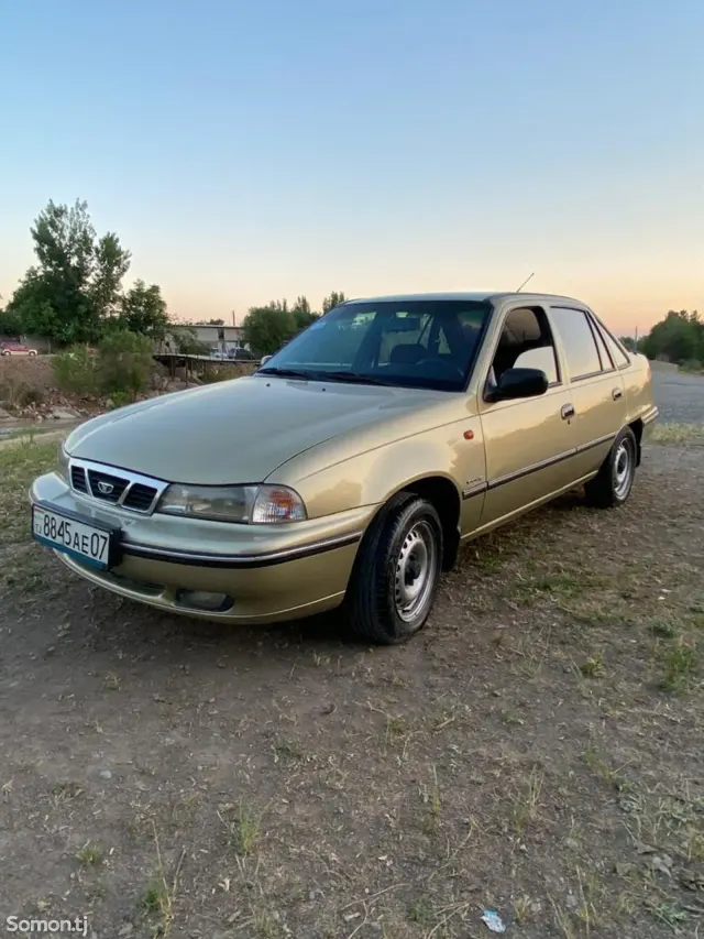 Daewoo Nexia 2005 · 1.6 MT
