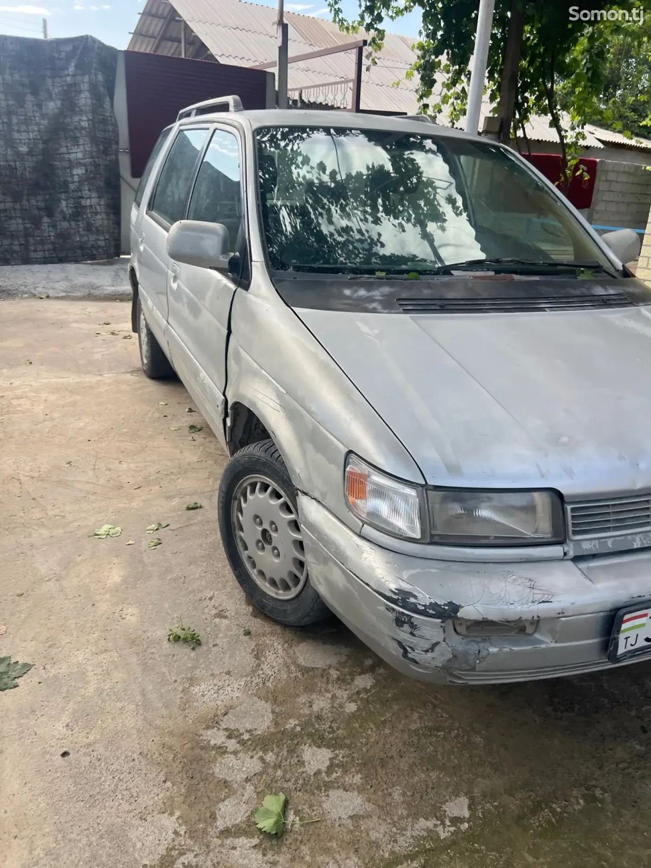 Hyundai Santamo 1996 · 1.6 MT